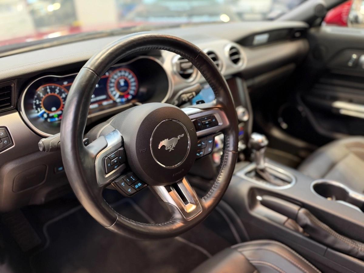 Ford Mustang VI (2) FASTBACK 5.0 V8 450 GT BVA10 /ROUGE RUBY/CARPLAY/SUIVI FORD/
