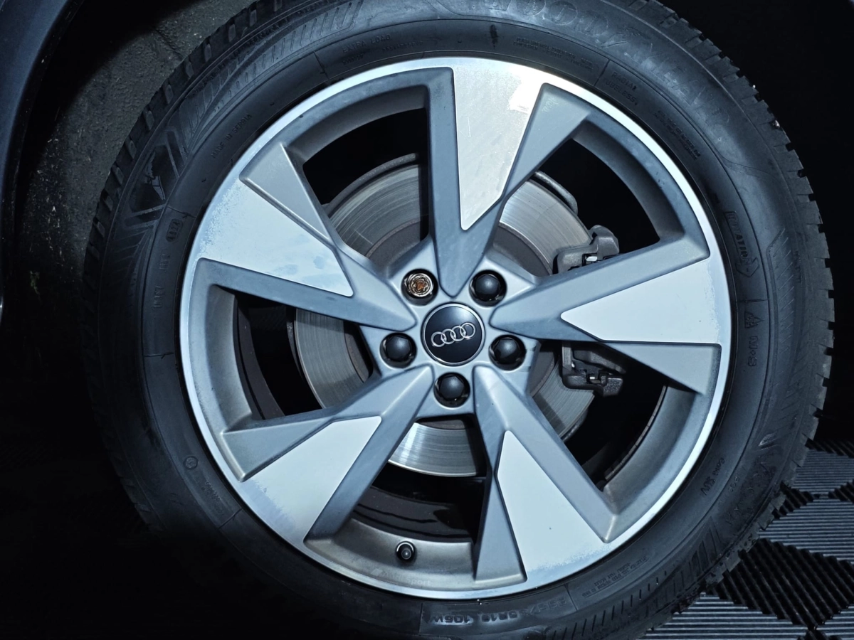 Audi Q5 - photo 30