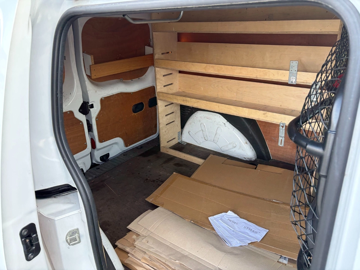 Renault Kangoo Express - photo 23