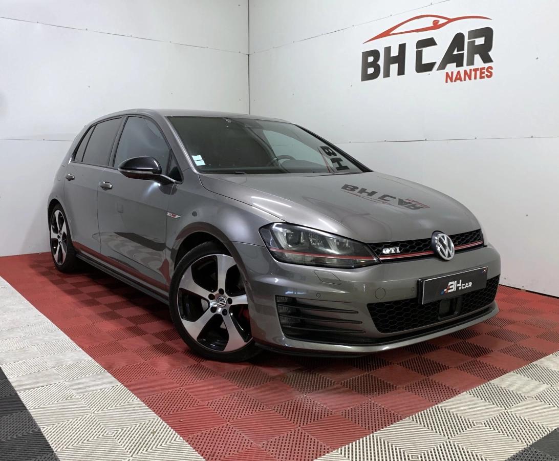Image: Volkswagen Golf 2.0 TSI 210 GTI DSG BVA