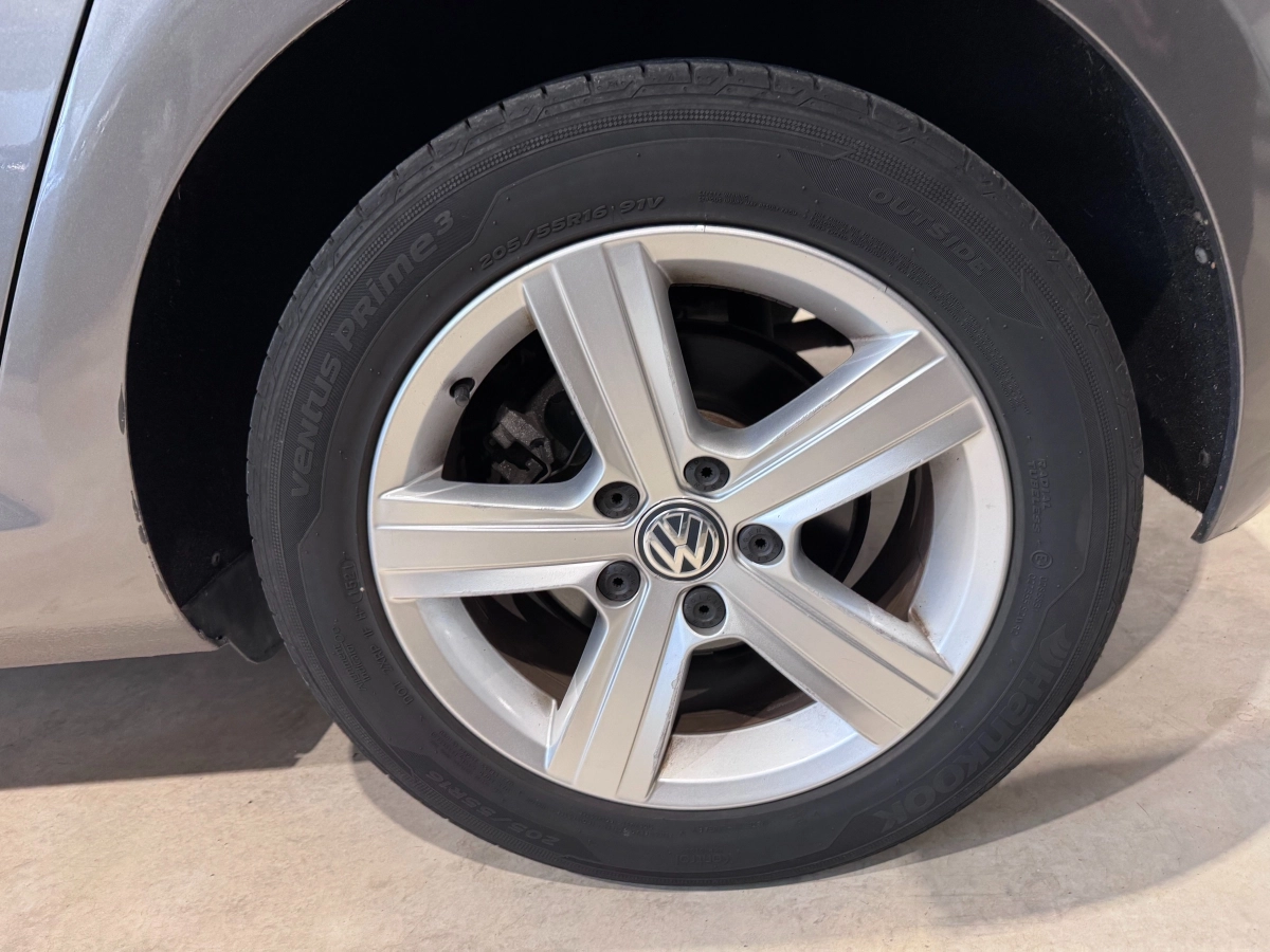 Volkswagen Golf - photo 19