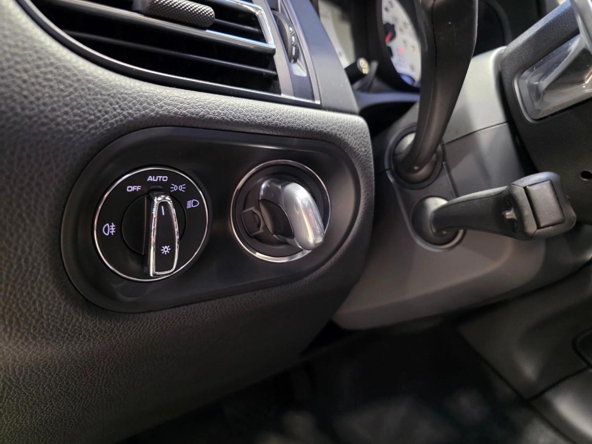 PORSCHE MACAN 2.0 245 TOIT PANO / CHRONO / BOSE