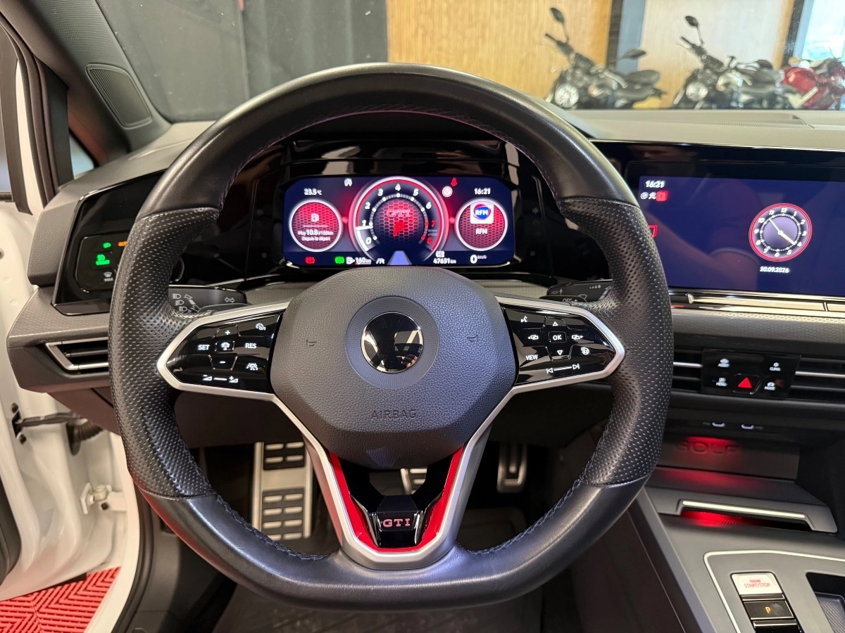 Volkswagen Golf - photo 10
