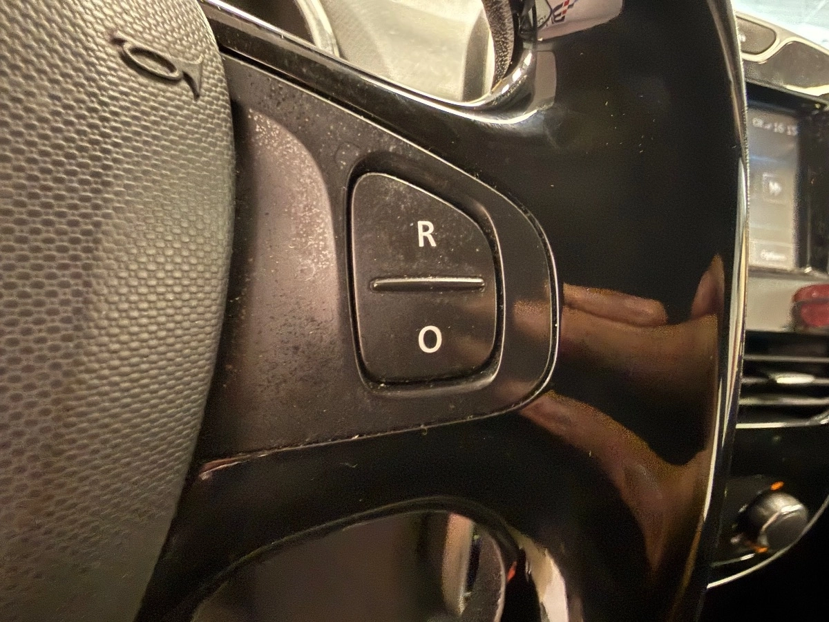 Renault Clio - photo 23