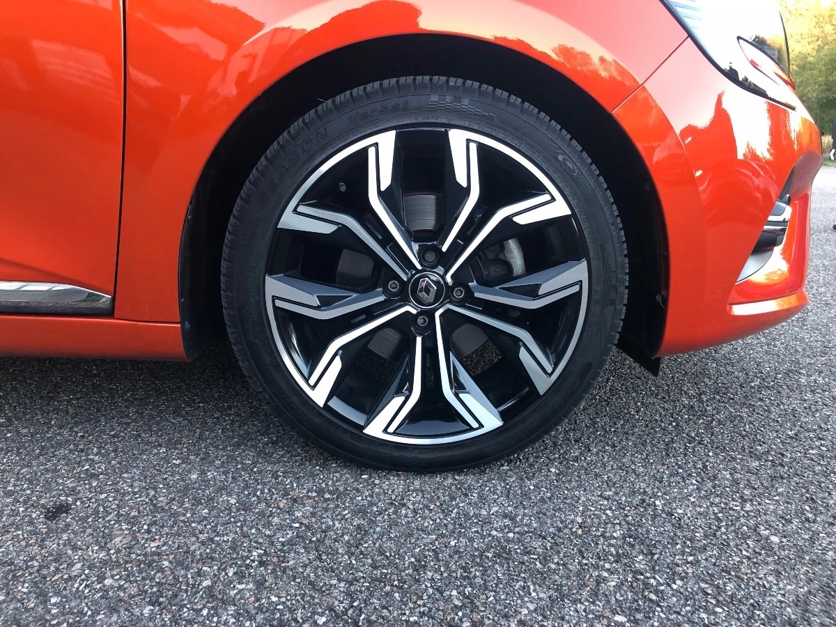Renault Clio - photo 25