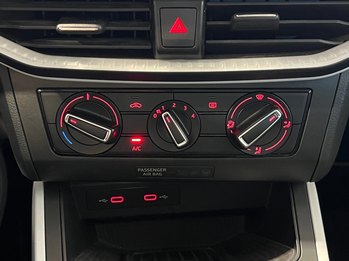 Seat Arona - photo 23