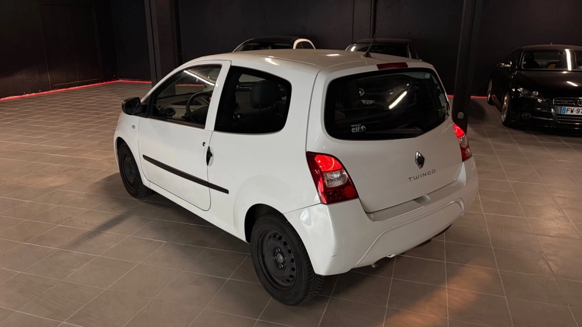 Renault Twingo - photo 31