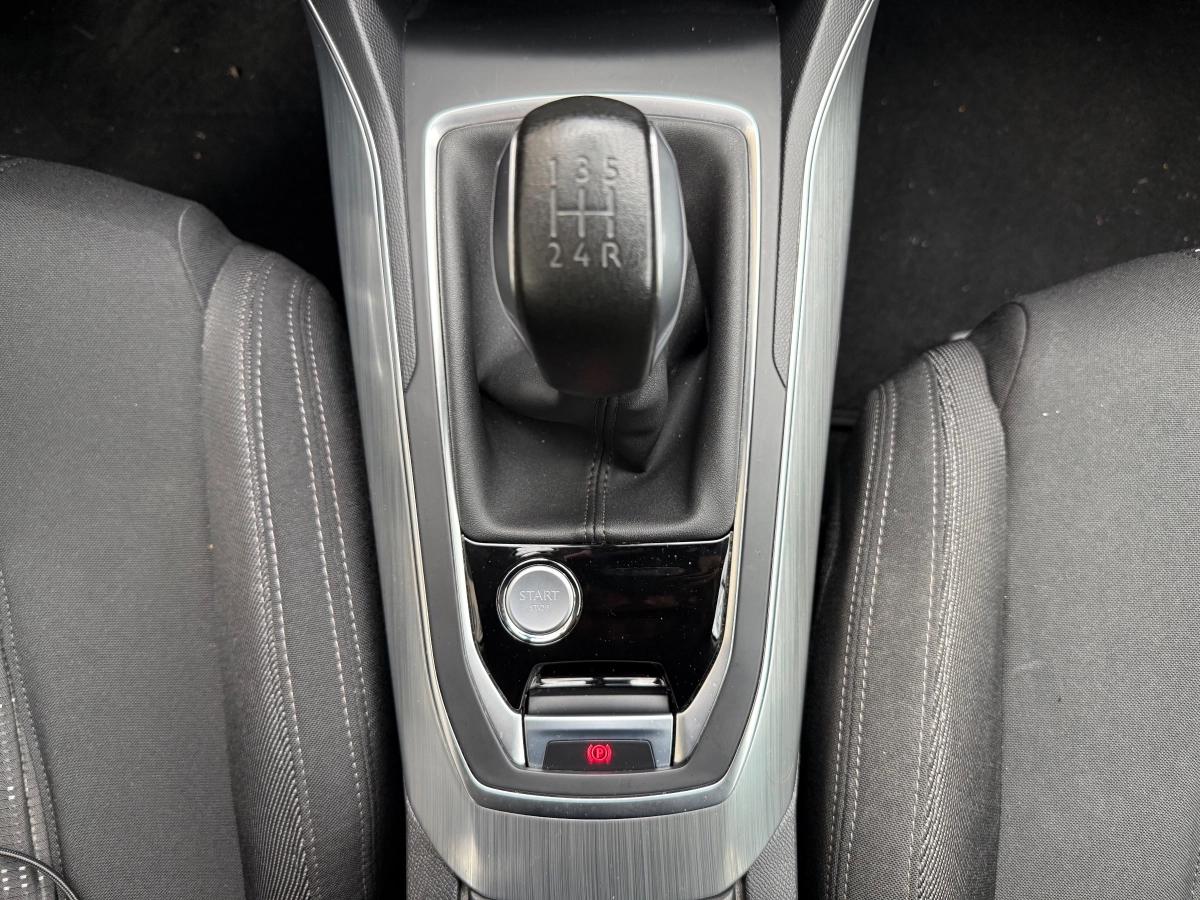 Peugeot 308 GENERATION-II 1.2 PURETECH 110 ALLURE START-STOP