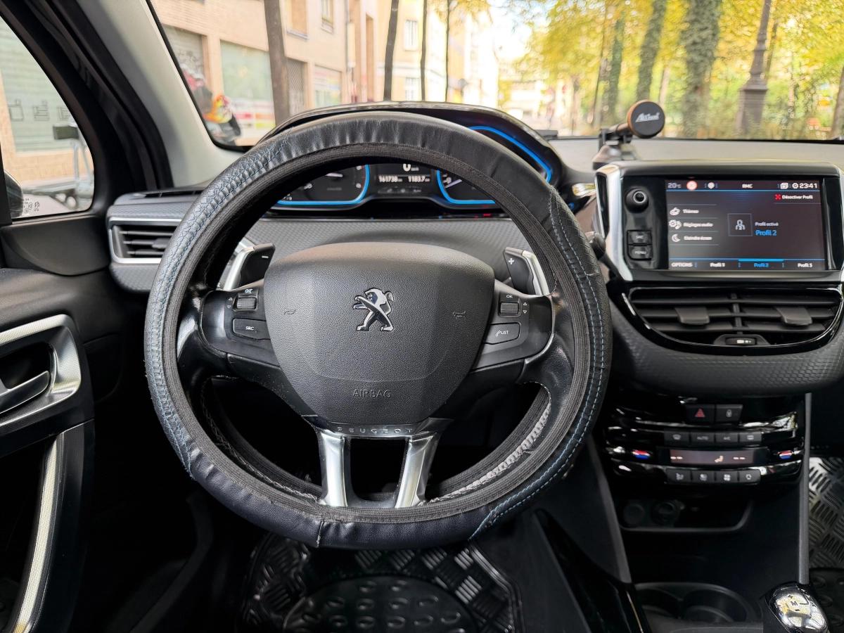 Peugeot 2008 GENERATION-I 1.6 BLUEHDI 100 ALLURE