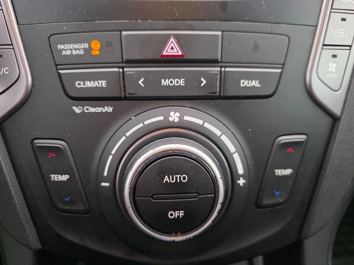 Hyundai Santa Fe - photo 25