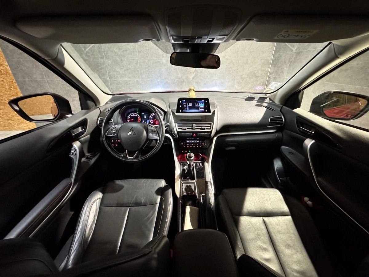Mitsubishi Eclipse Cross - photo 5
