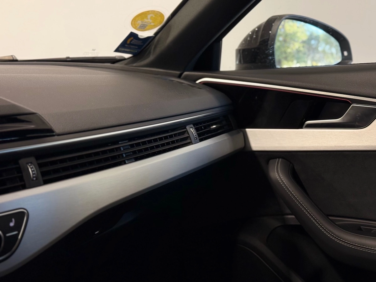 Audi A4 - photo 24