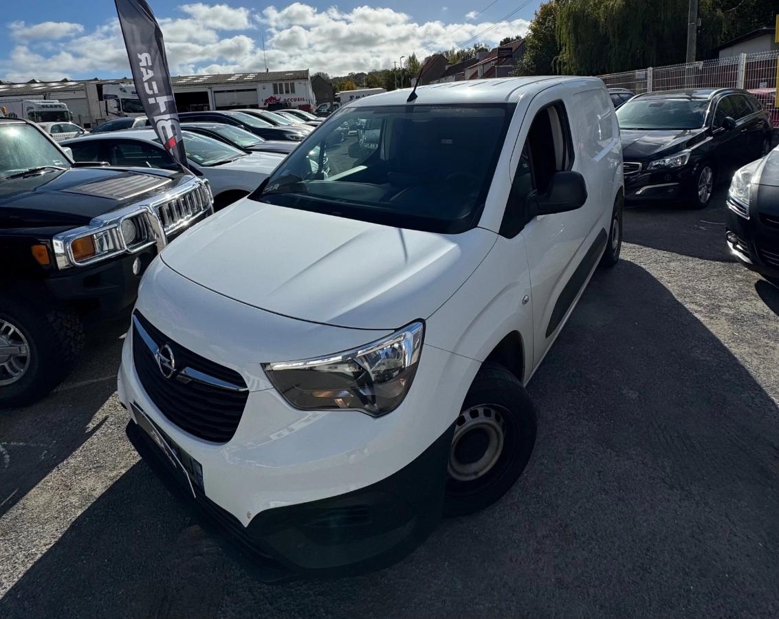 Image: Opel Combo Vu CARGO 1.2 110 L1H1 STANDARD PACK CLIM START-STOP