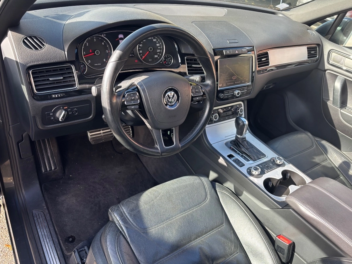 Volkswagen Touareg - photo 5
