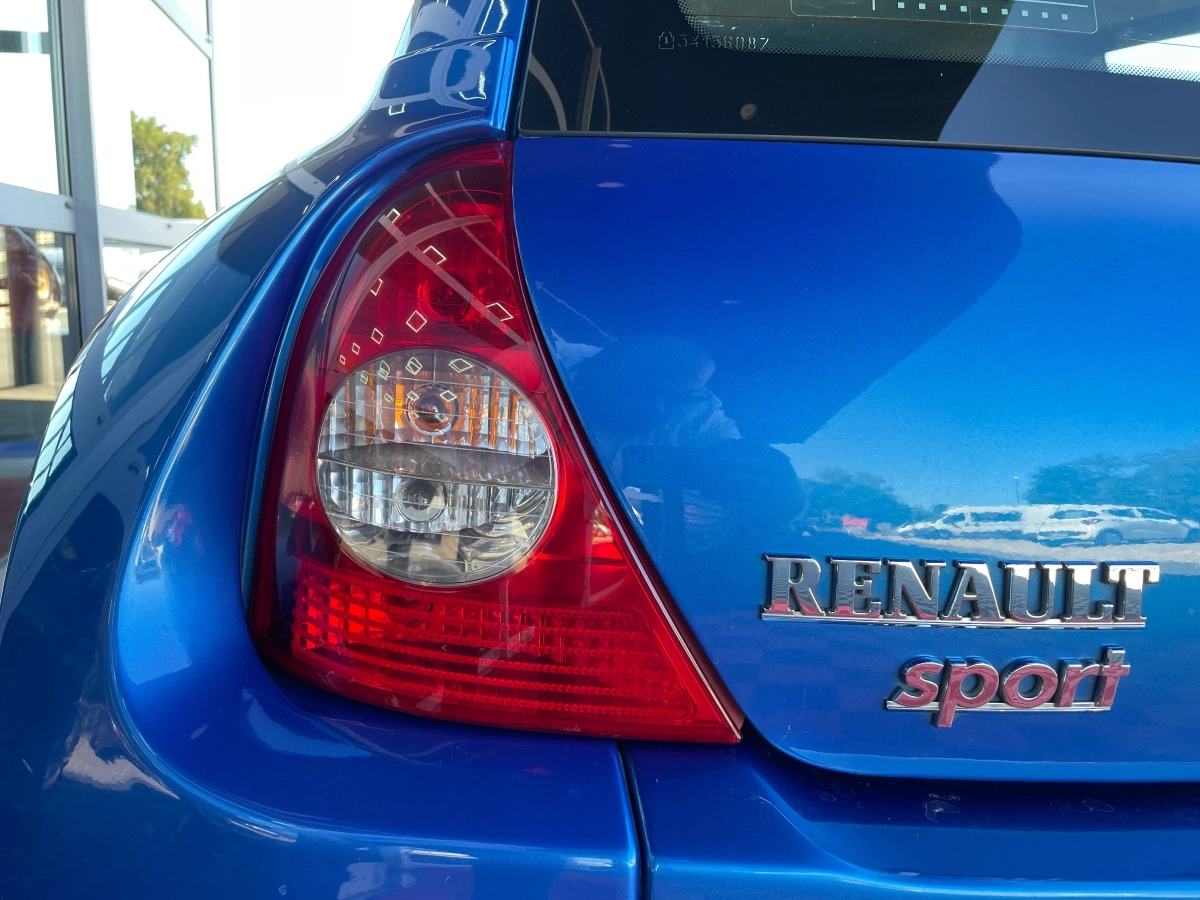 Renault Clio - photo 26
