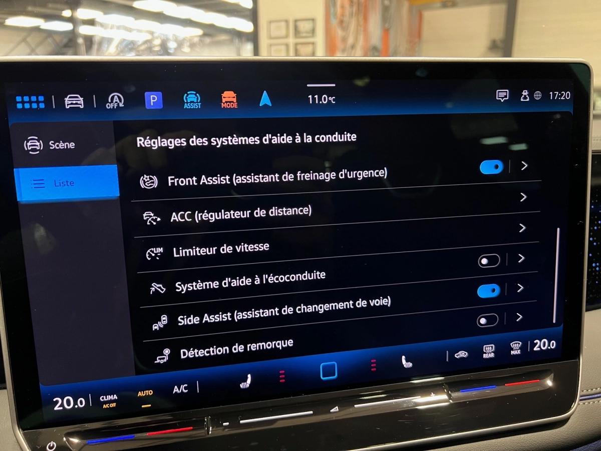 Volkswagen Tiguan 2.0 TDI 195 R-LINE PLUS 4MOTION DSG BVA