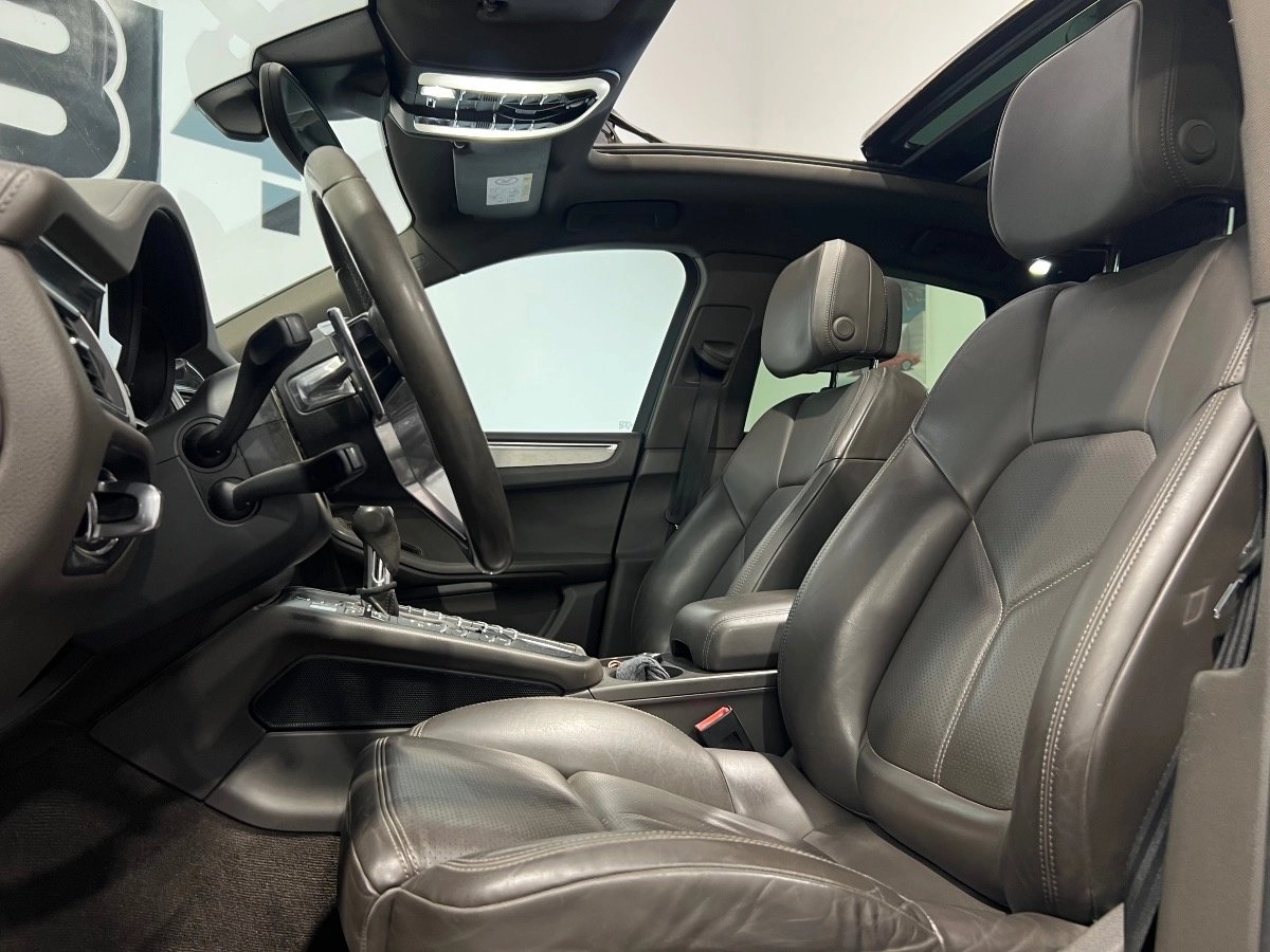 Porsche Macan - photo 11