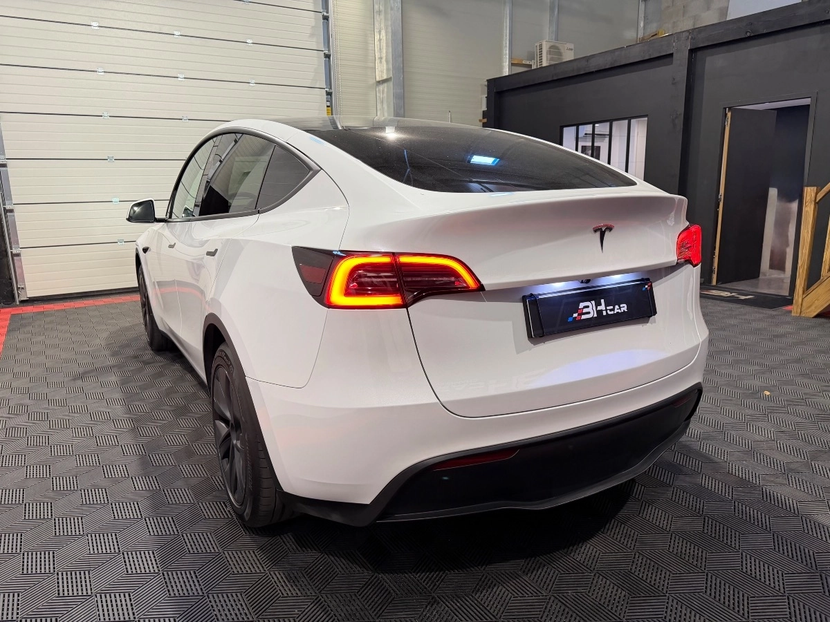 Tesla Model-y - photo 5