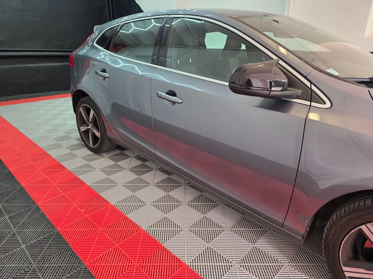 Volvo V40 - photo 22