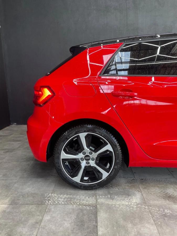 Audi A1 SPORTBACK 1.0 30 TFSI 110 ADVANCED S-TRONIC BVA