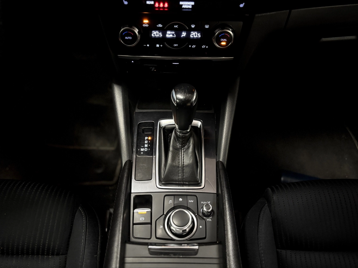 Mazda 6 - photo 33