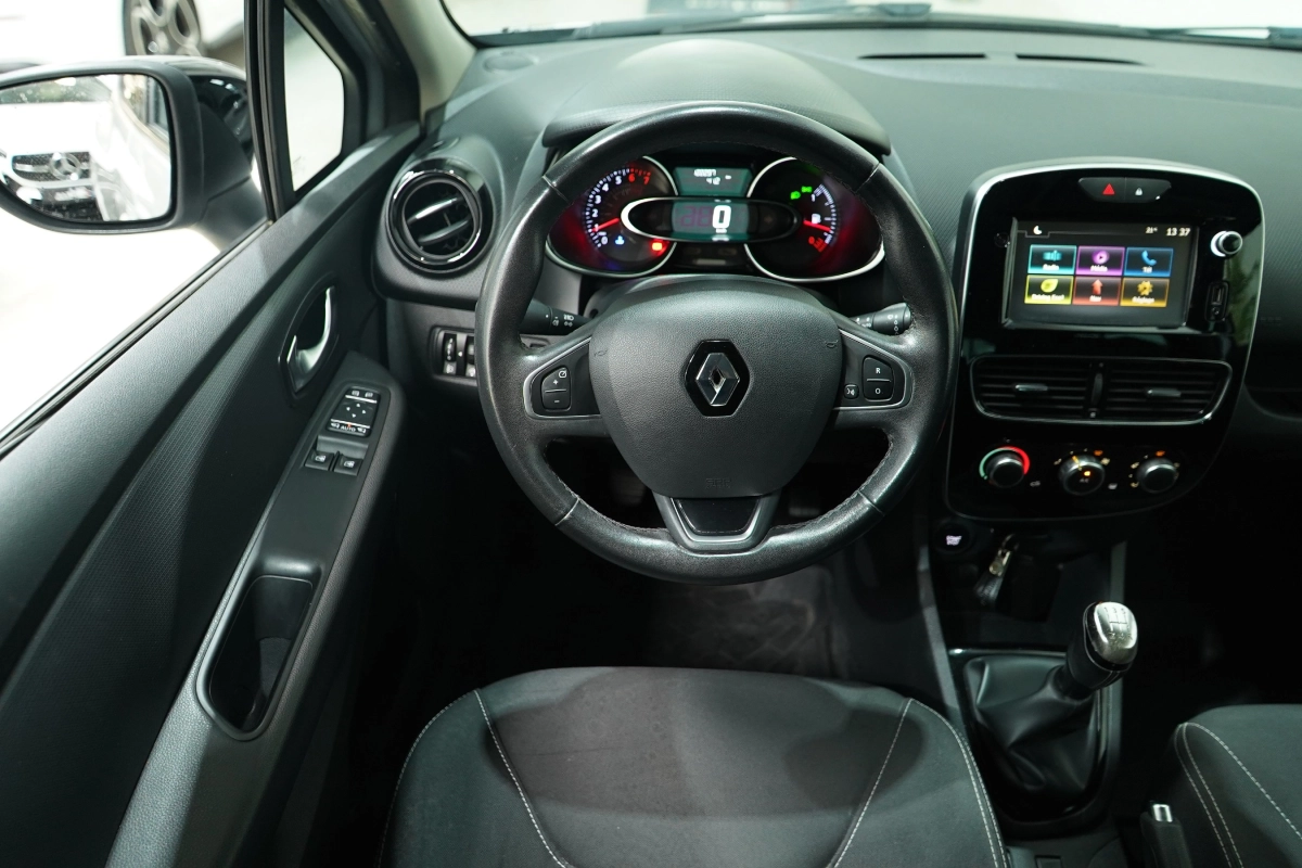 Renault Clio - photo 12