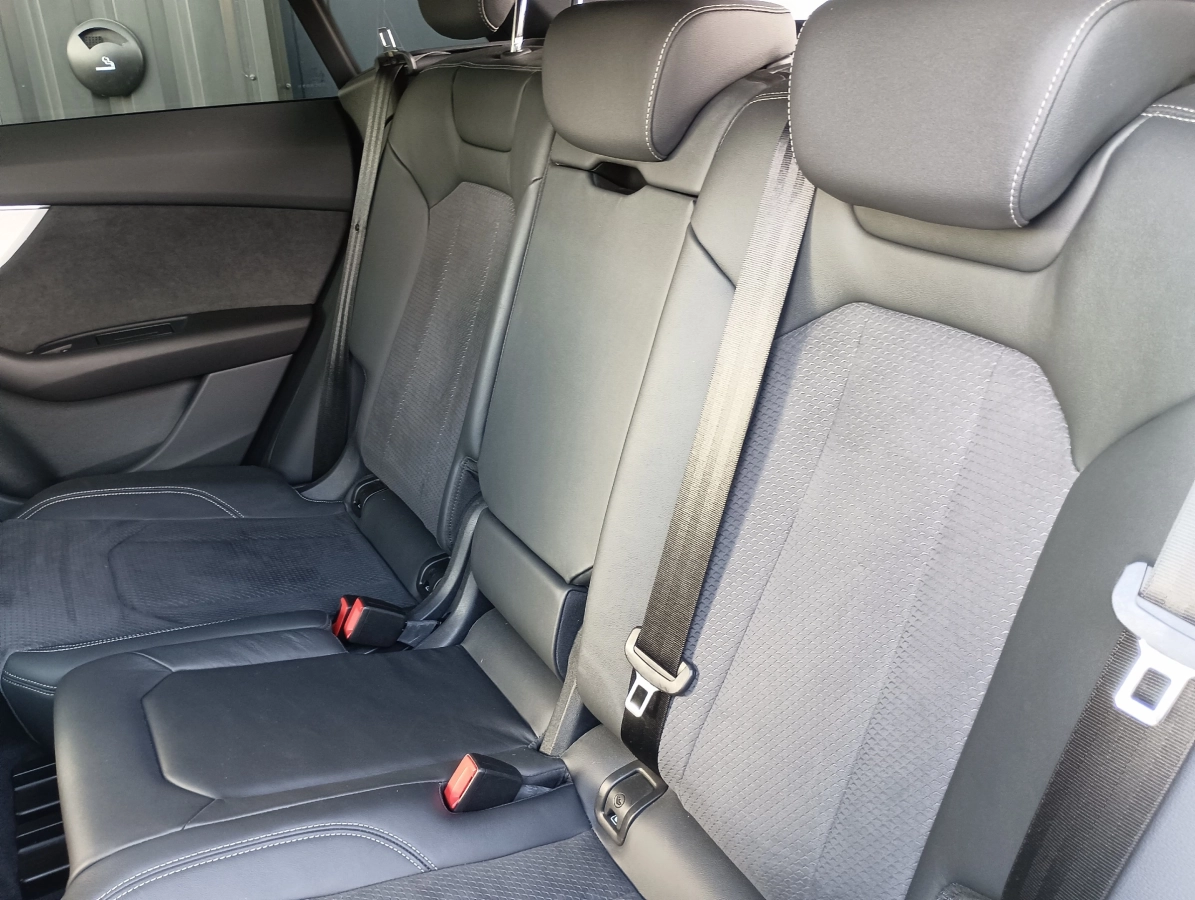 Audi Q8 - photo 19