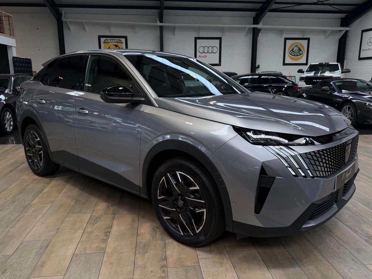 PEUGEOT 3008 1.2 HYBRID E-DSC6 136CH - FINITION ALLURE - 1ERE MAIN - TVA RECUPERABLE