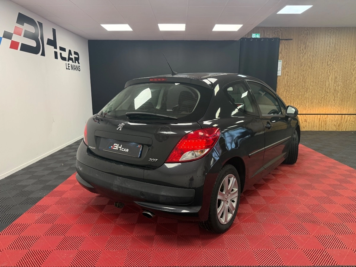 Peugeot 207 - photo 4