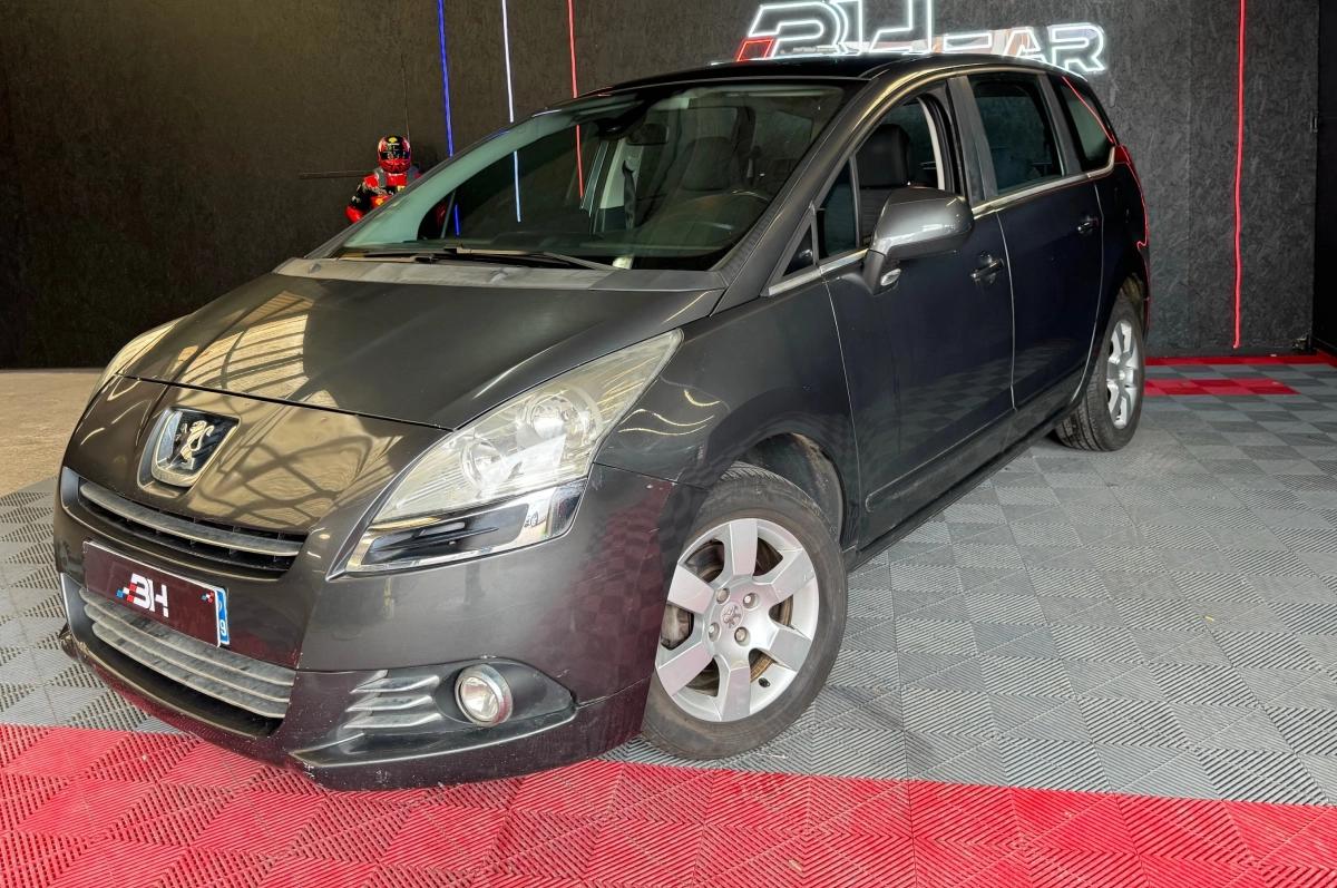 Image: Peugeot 5008 GENERATION-I 1.6 HDI 110 PREMIUM