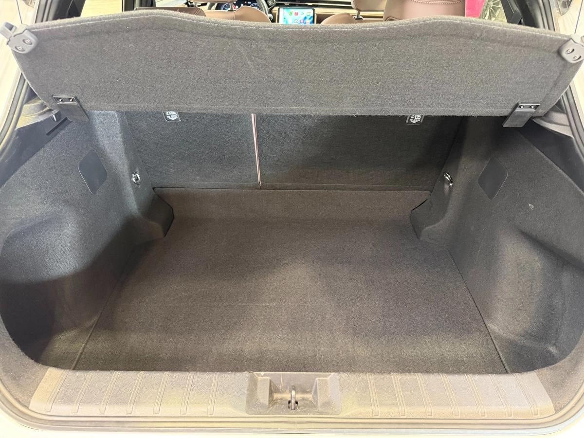 Lexus Lbx 1.5 136H 90 HEV 1.01KWH ELEGANT 2WD BVA