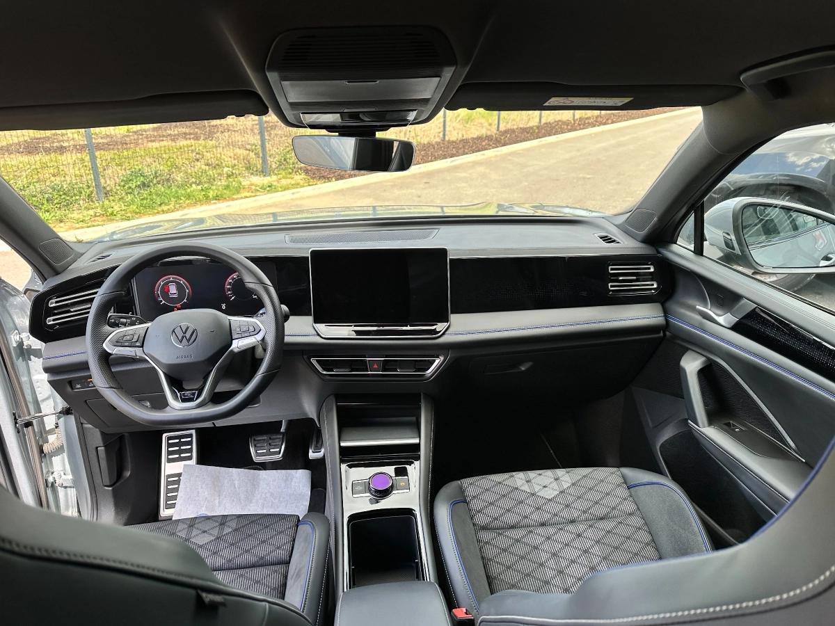 Volkswagen Tiguan 2.0 TDI 150 R-LINE DSG BVA