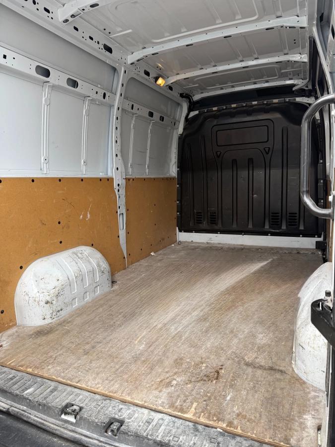 Renault Master Vu FOURGON 2.3 DCI 135 33 L1H2 CONFORT