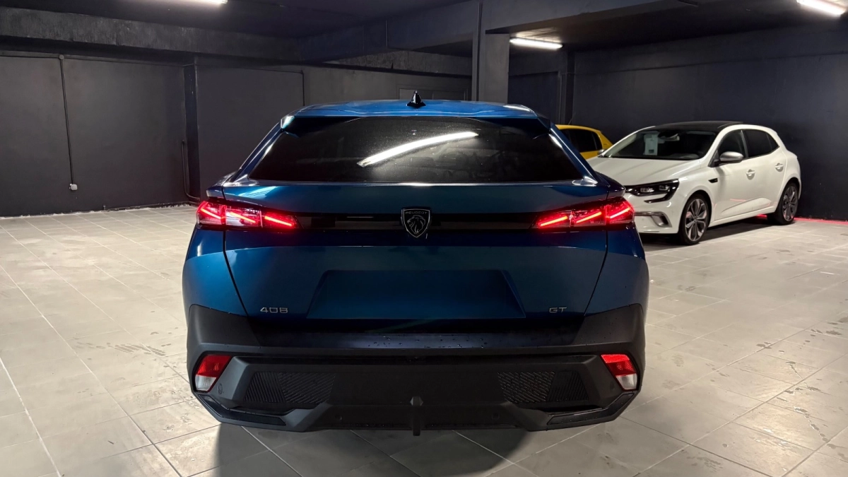 Peugeot 408 - photo 4