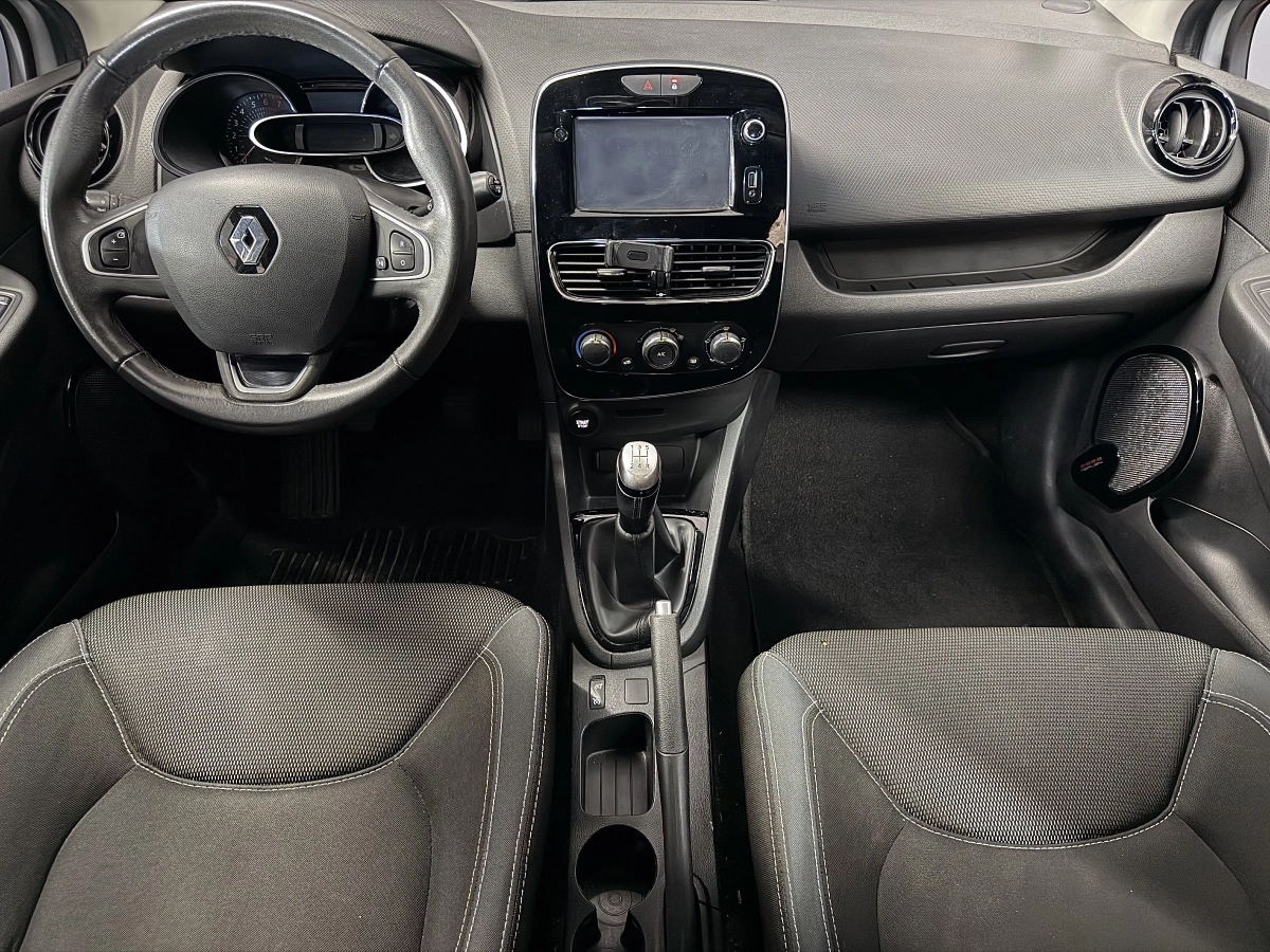 Renault Clio - photo 14