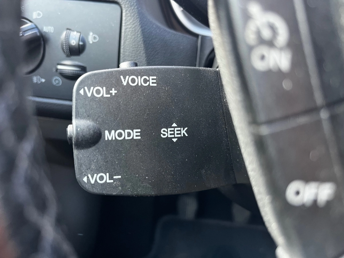 Ford Focus - photo 13