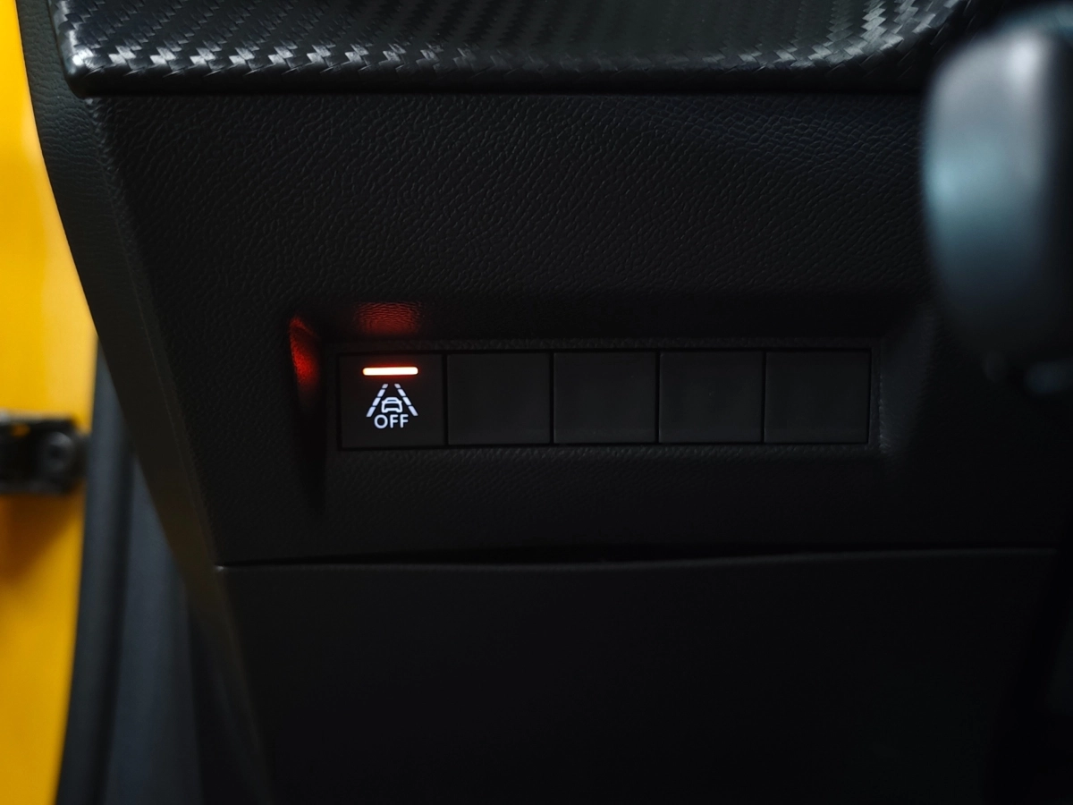 Peugeot 208 - photo 20