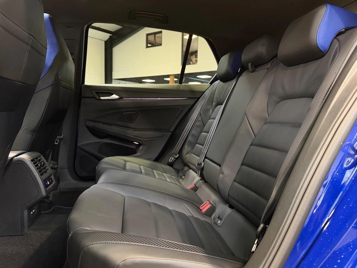 VOLKSWAGEN GOLF VIII R - 2.0 TSi 4MOTION DSG7 333CH - AKRAPOVIC/HARMAN KARDON/TOIT OUVRANT