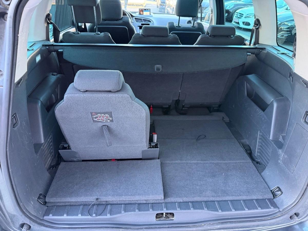 Peugeot 5008 GENERATION-I 1.6 BLUEHDI 120 STYLE