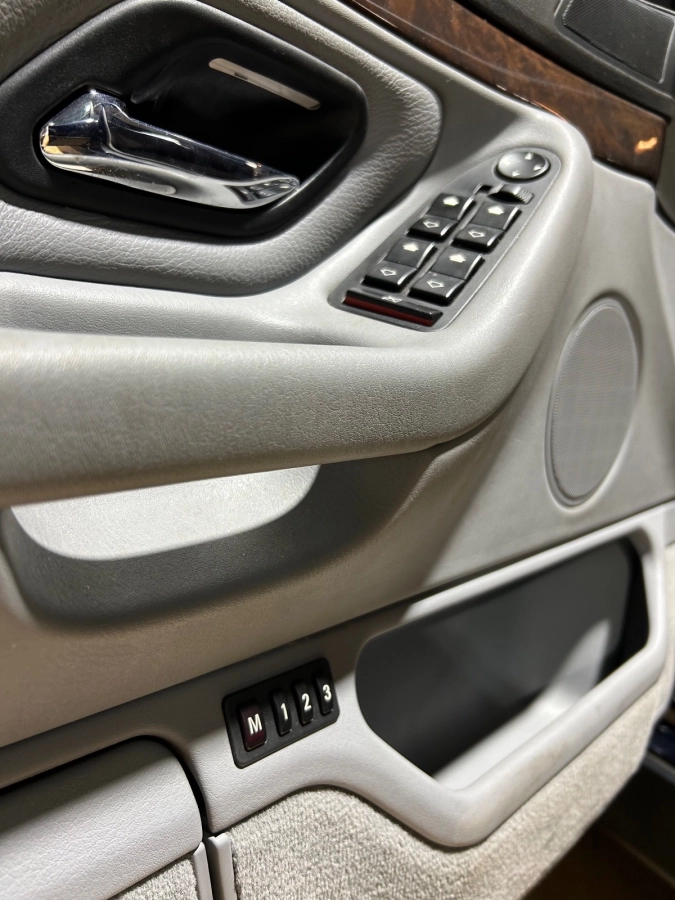 Bmw Serie 7 - photo 16