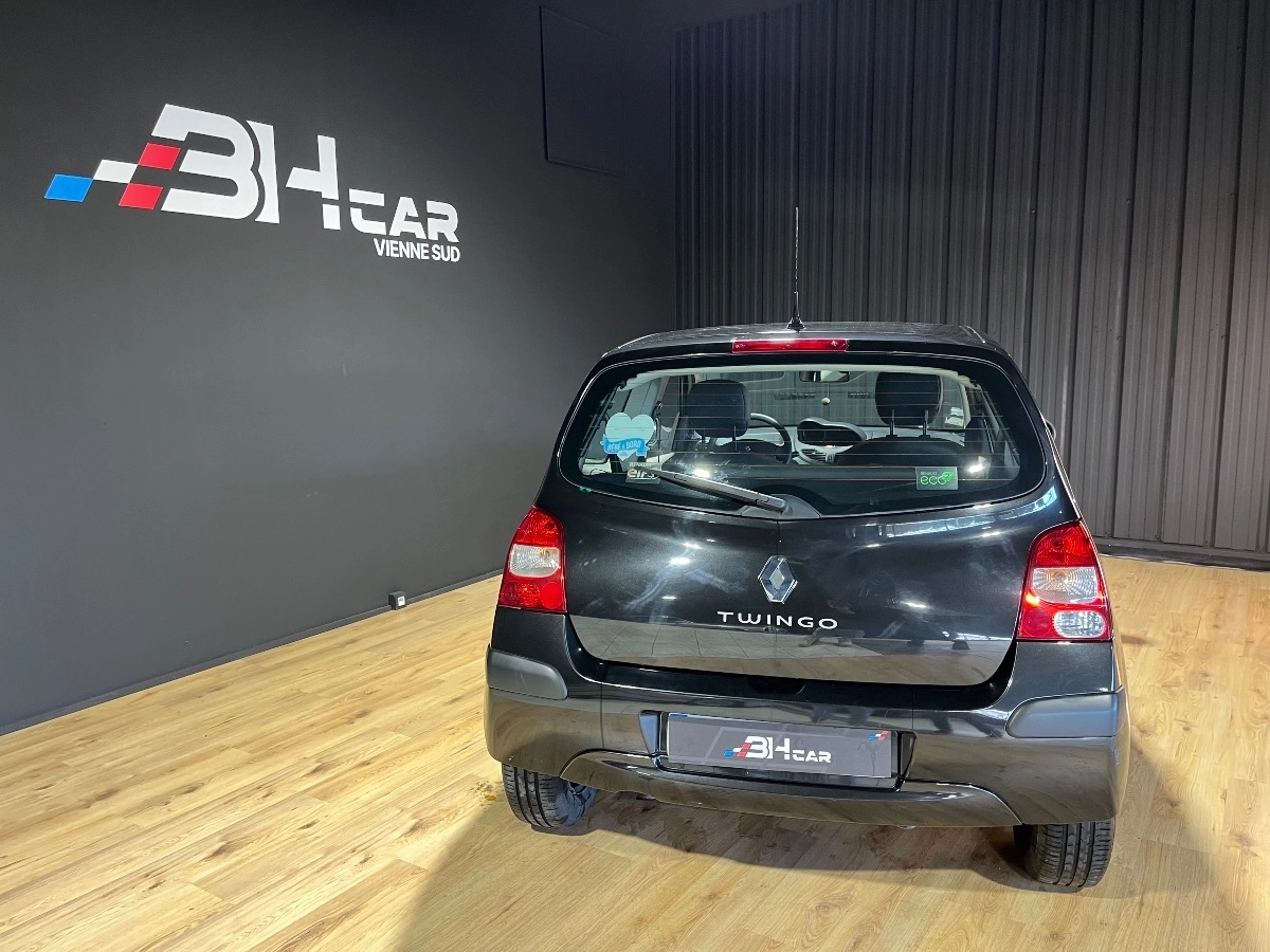 Renault Twingo - photo 6