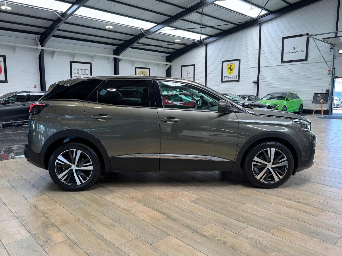 Peugeot 3008 1.5 HDI 130CV ALLURE 360°/ CARPLAY
