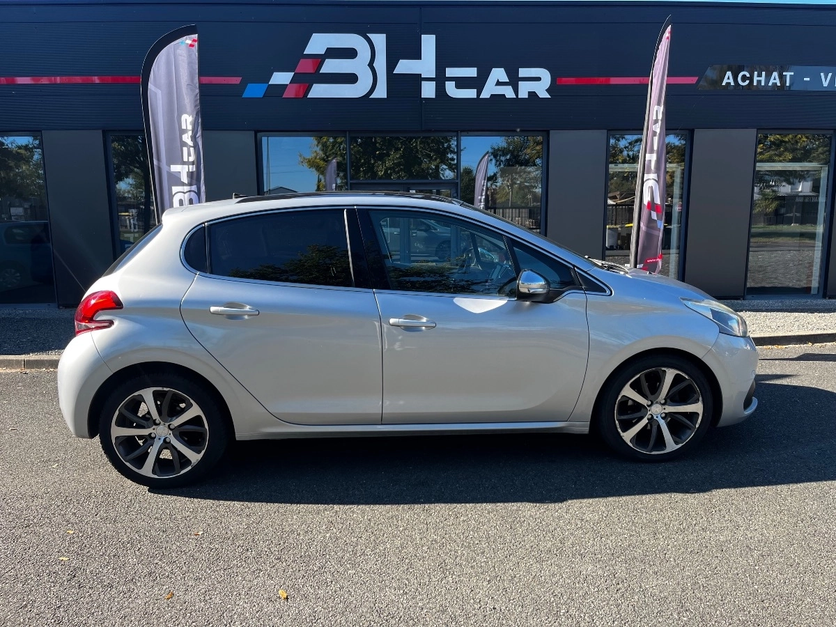 Peugeot 208 - photo 5