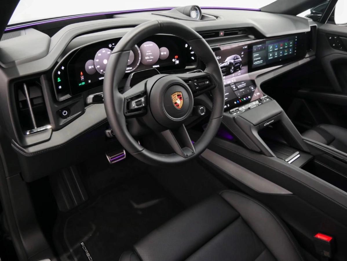 Porsche Cayenne Electrique 442ch 633km WLTP Toit Ouvrant/Attelage/Sport Sound/21“/Sièges 14/Volant Surfaces et Siège