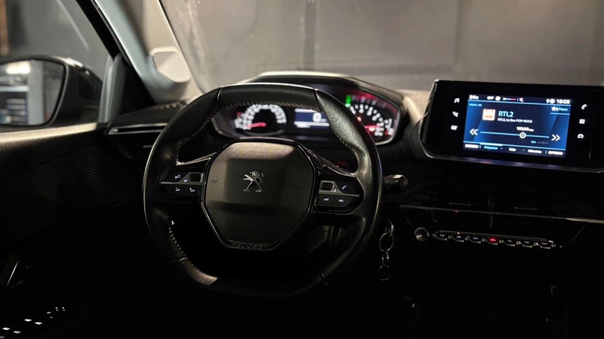 Peugeot 208 - photo 19