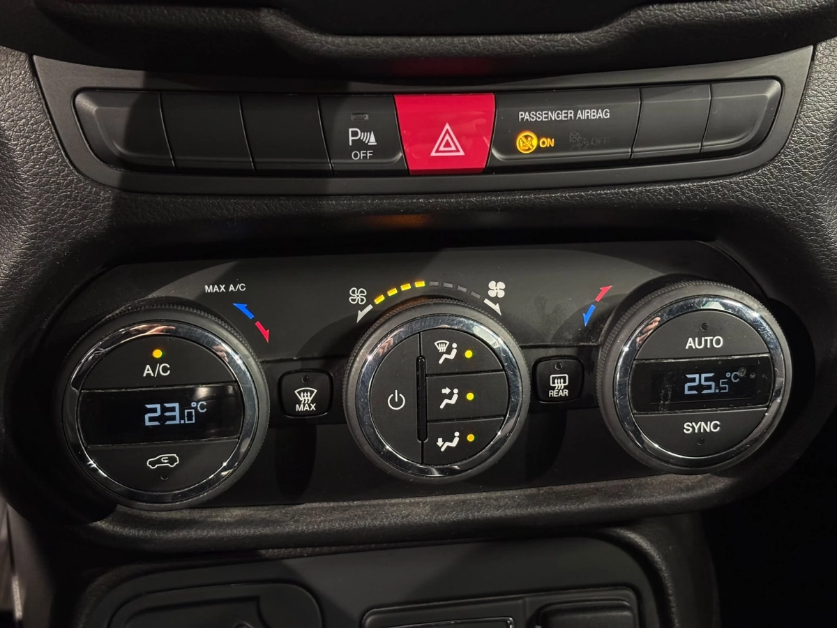 Jeep Renegade - photo 20