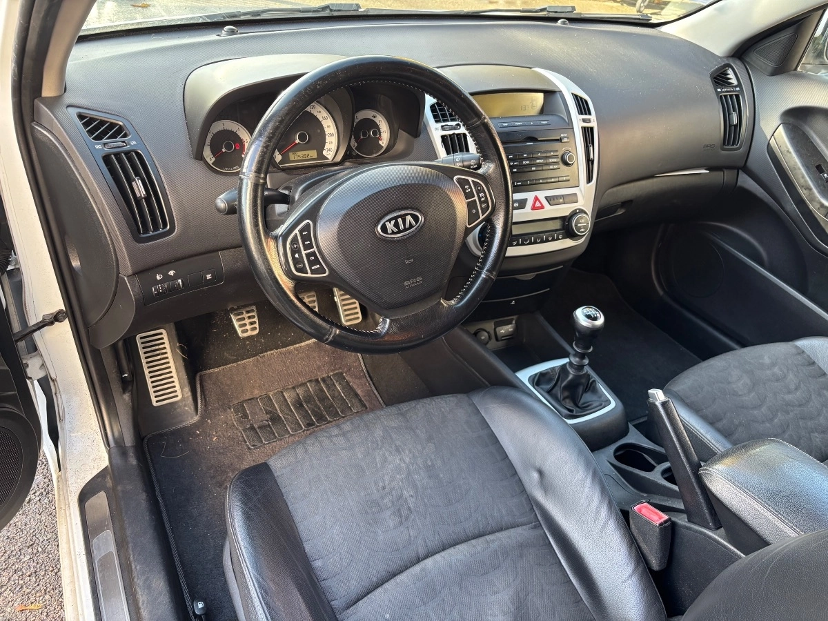 Kia Proceed - photo 4