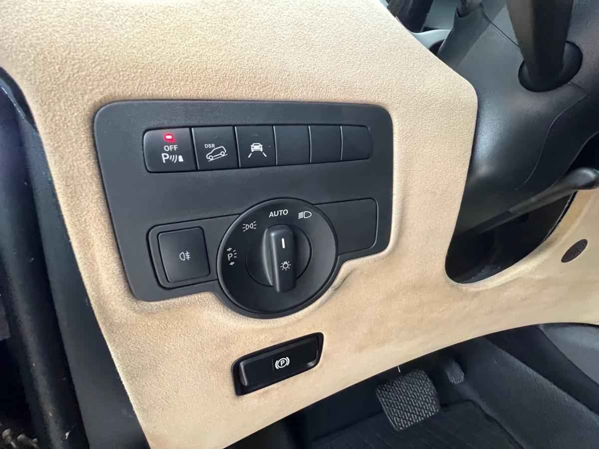 Mercedes Vito VIP EXTRA LONG 119 CDI 190 4MATIC 7G-TRONIC 5PL /AMENAGEMENT ROVELVER/SALON/TV/CAFE/PS4/LED/