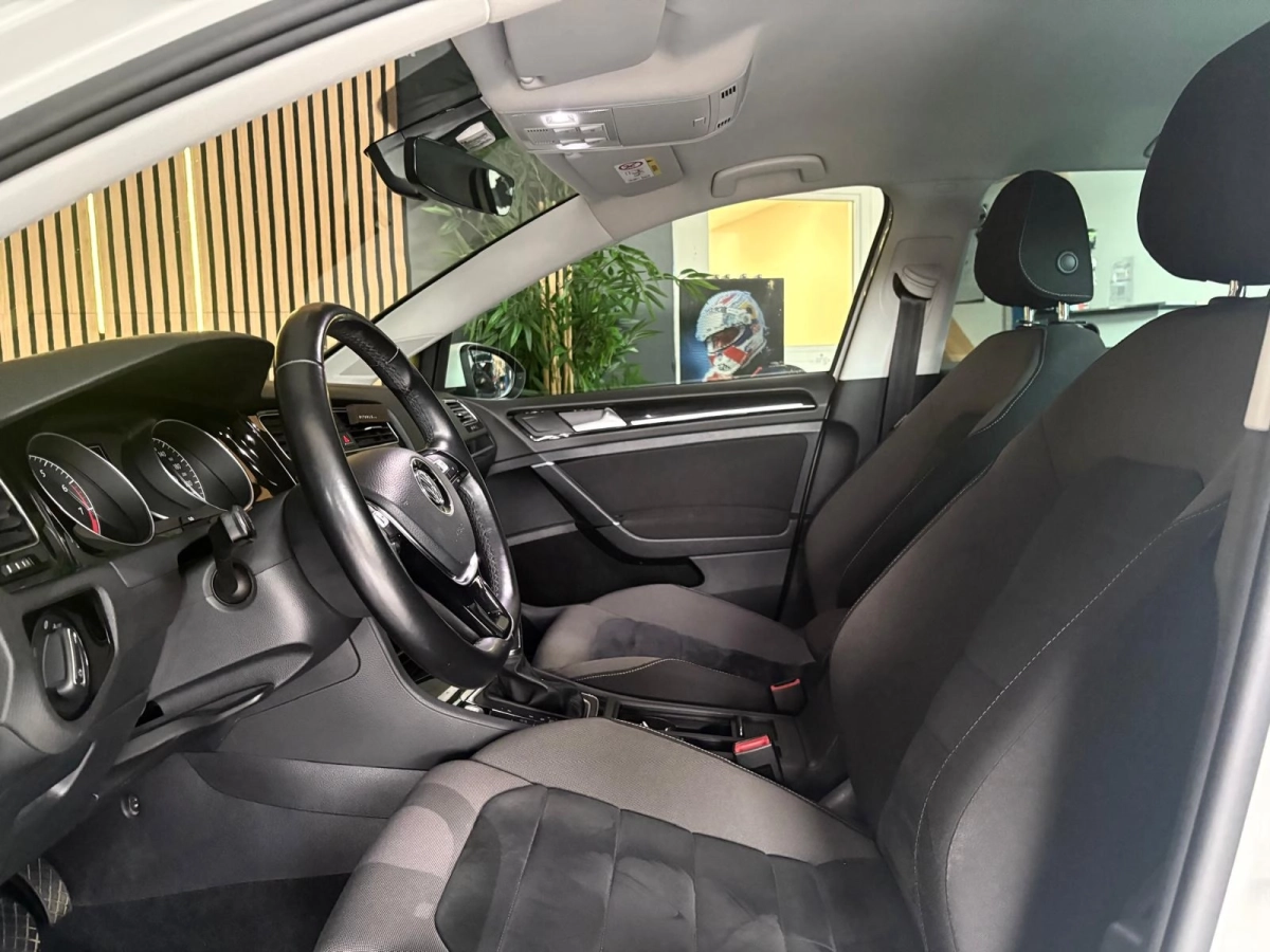 Volkswagen Golf - photo 10