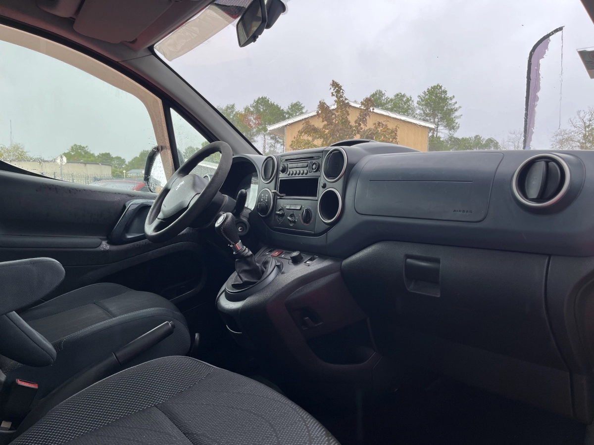 Peugeot Partner - photo 8